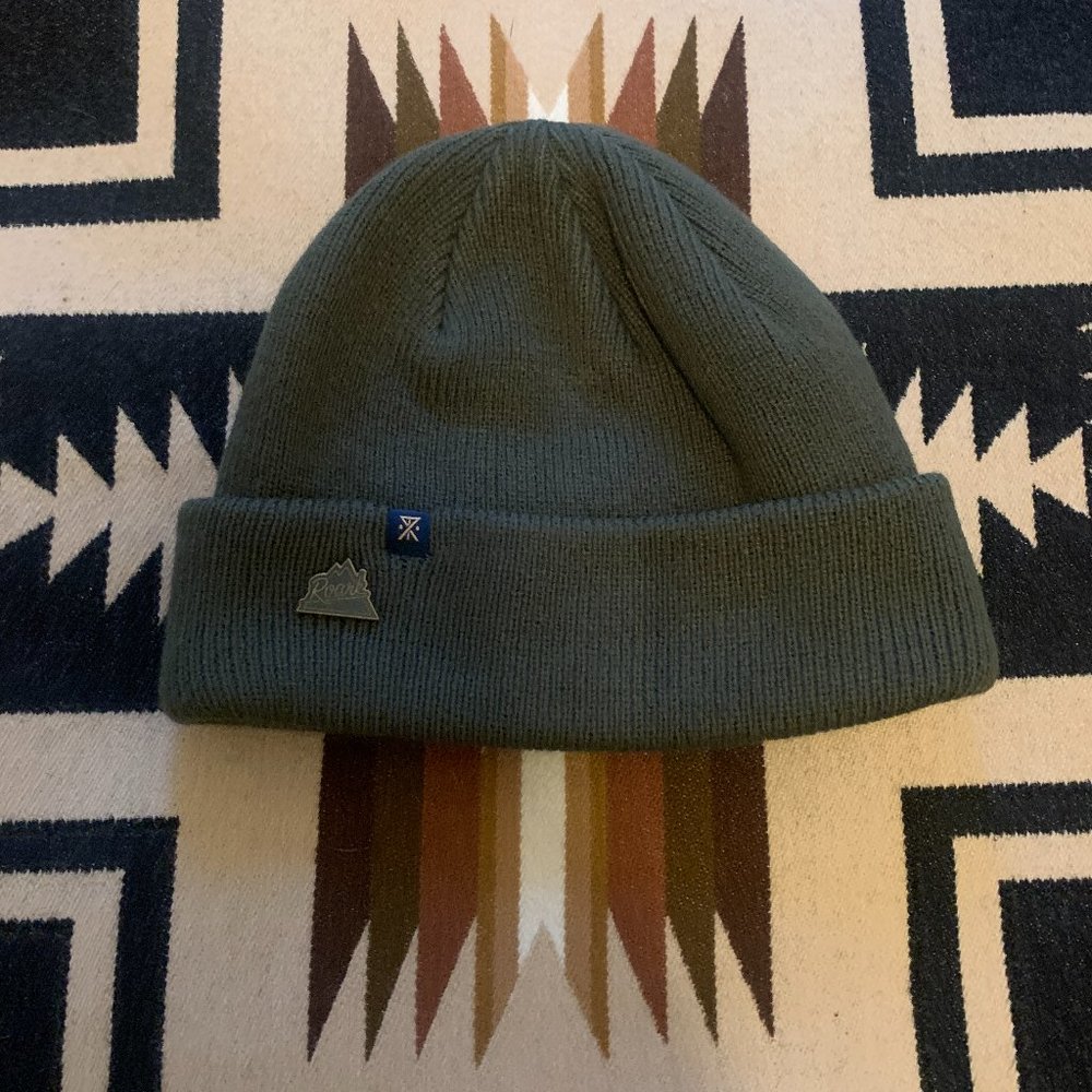 ROARK PIN BEANIE